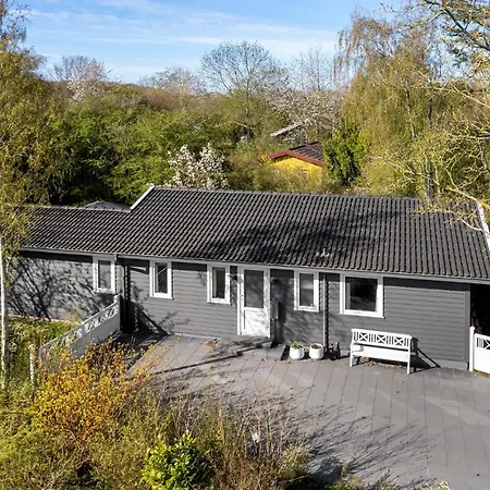 Beautiful In With Kitchen Holiday home *