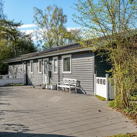 Beautiful In With Kitchen Holiday home *