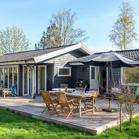 Beautiful In With Kitchen Holiday home *