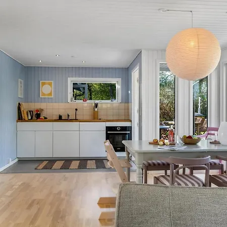 Beautiful In With Kitchen Holiday home *